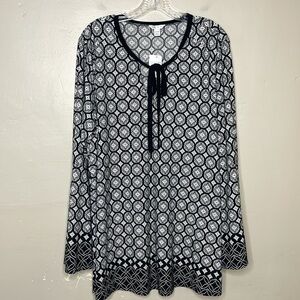 CATO Tunic Top Winter Chill Black & White Split Bell Sleeves Tie Neck NWT 18